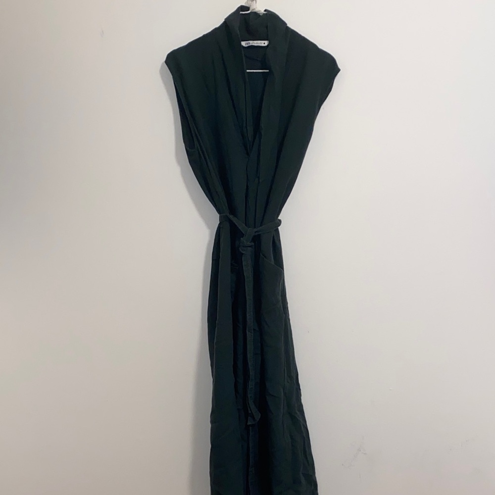 Zara Dark Green Maxi Dress with Belt and pockets
